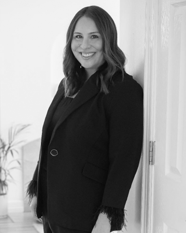 team-photos_Eileen-Sorensen_bw